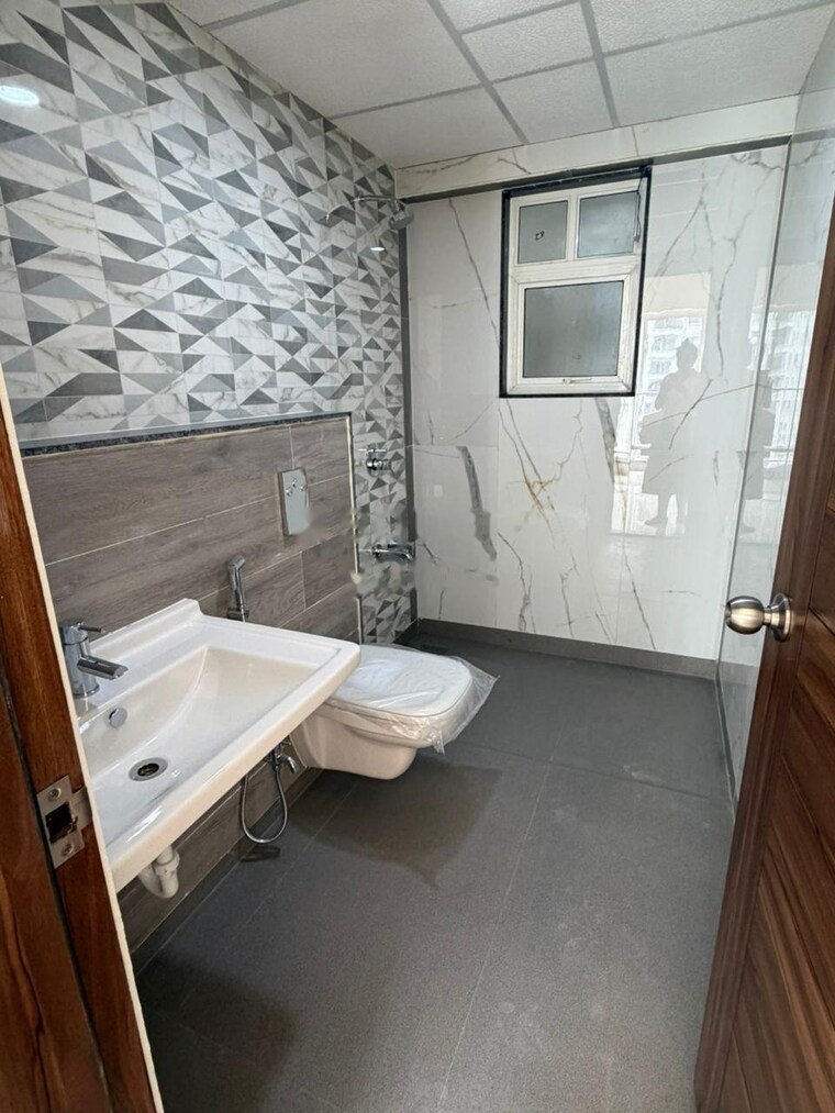 Bathroom, gera-adara 1 Bedroom 520 Sq.Ft. Apartment In Hinjewadi Pune 10187206