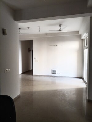 Room in 3 BHK Apartment at Mahagun Mywoods II, Sector 16c Greater Noida – for Rent