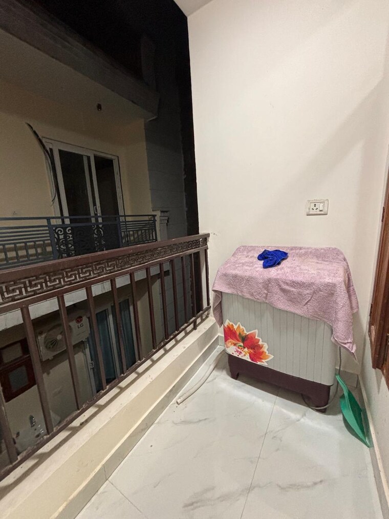 Balcony, saket 1 Bedroom 500 Sq.Ft. Builder Floor In Saket Delhi 10187427