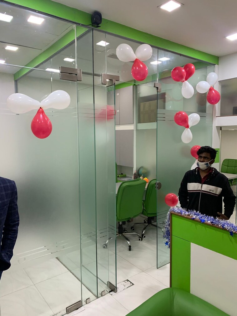 Team Area, netaji subhash place Commercial Office Space 1000 Sq.Ft. In Netaji Subhash Place Delhi 10187511