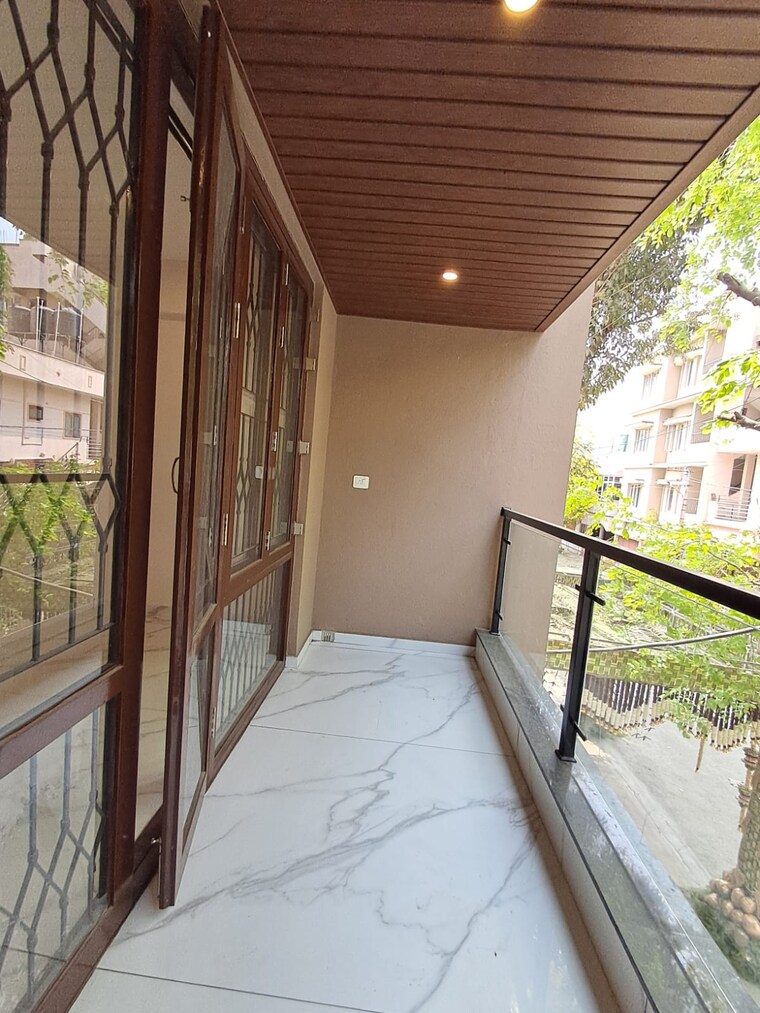 Balcony, ss-arcade-hsr-layout 3 Bedroom 2100 Sq.Ft. Apartment In Hsr Layout Bangalore 10187519