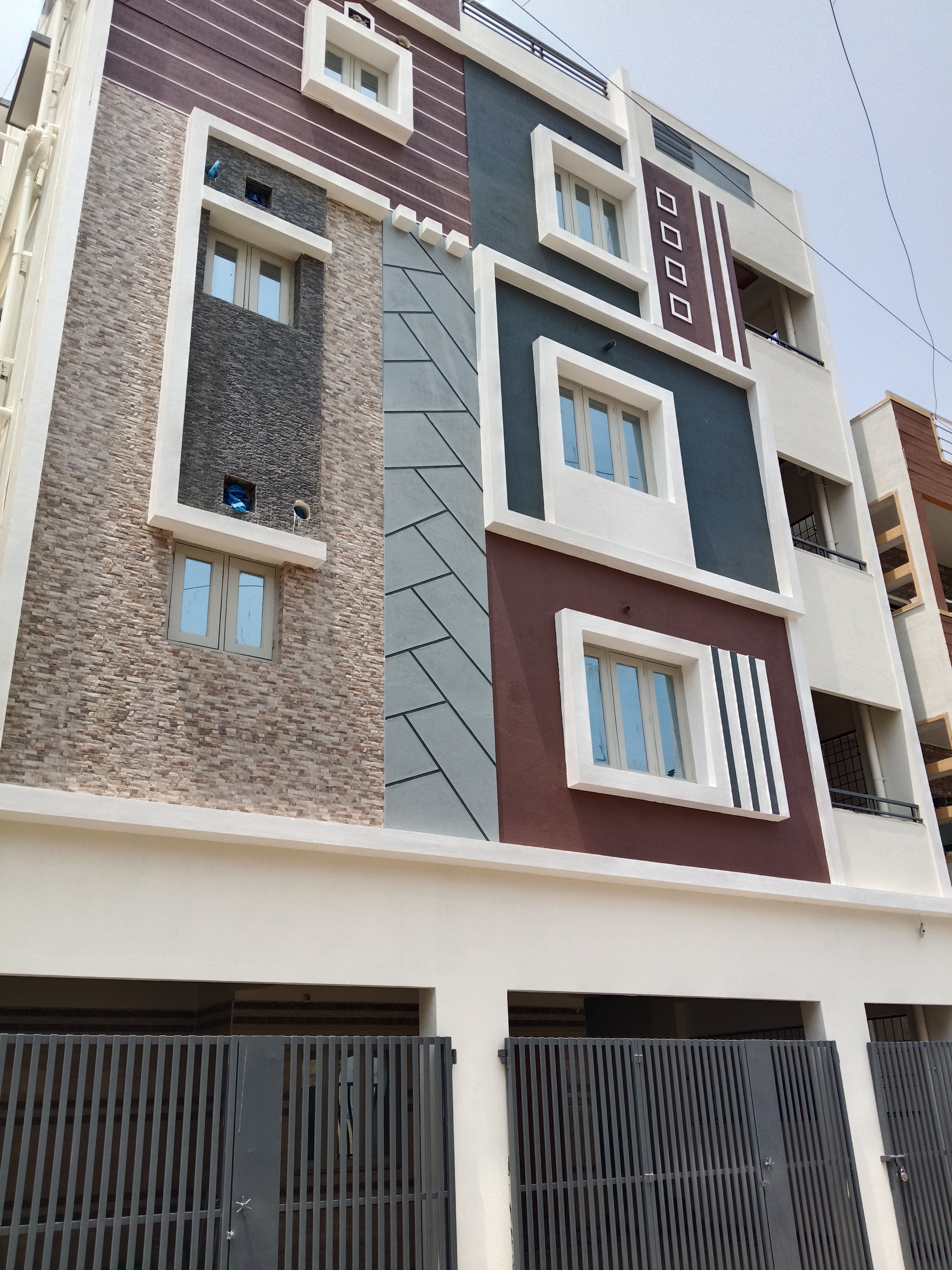 6+ BHK + Pooja Room,Servant Room Independent House For Sale in KR Puram