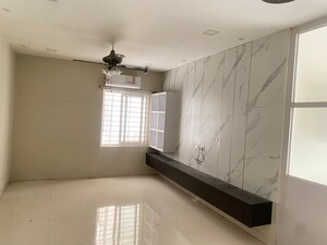 Room in 3 BHK Apartment at Gachibowli – for Rent