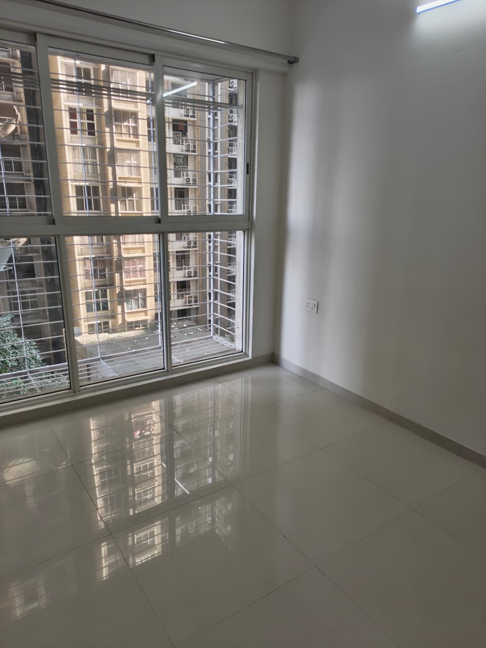 3 BHK Apartment For Rent in Lodha Amara