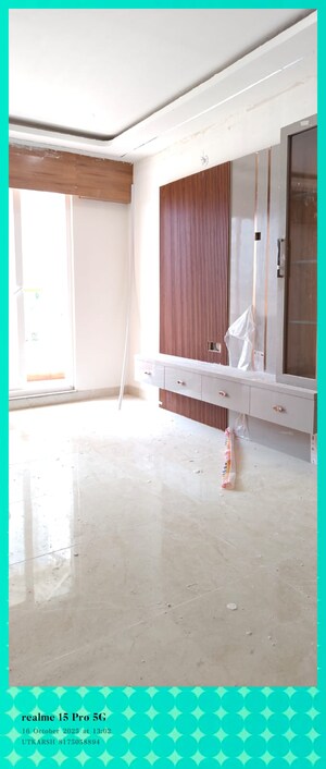 Bathroom in 3.5 BHK Apartment at Rishita Mulberry Villas, Sushant Golf City – for Rent