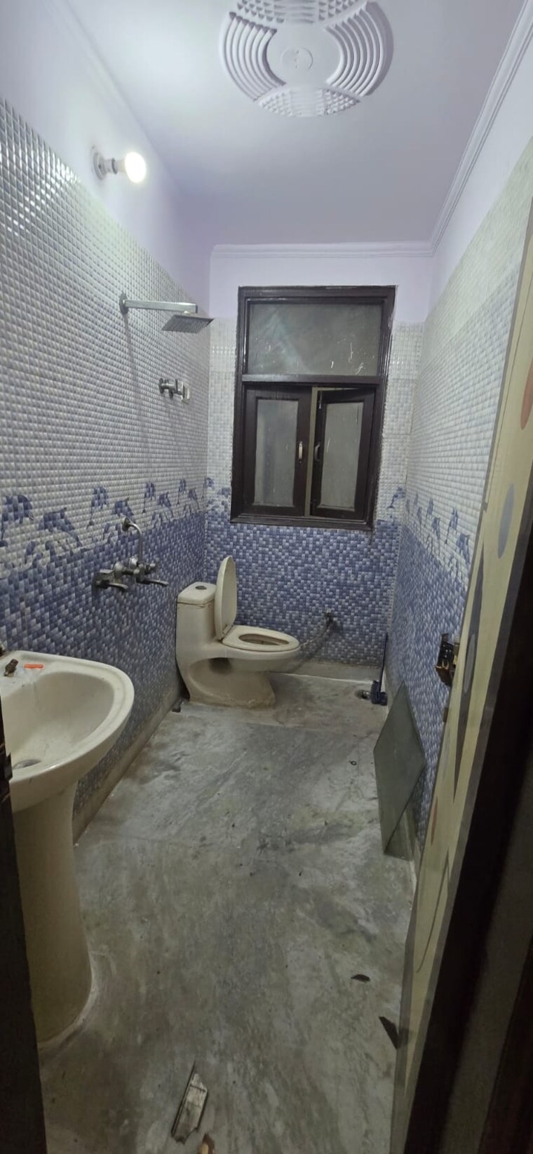 Bathroom, preet vihar 2 Bedroom 900 Sq.Ft. Builder Floor In Preet Vihar Delhi 10187568