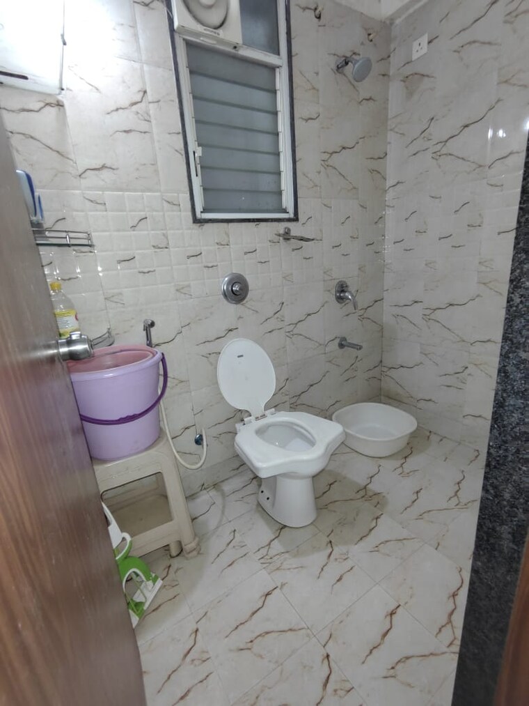 Bathroom, mantra-alkasa 3 Bedroom 1650 Sq.Ft. Apartment In Mohammadwadi Pune 10187577