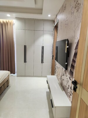 Team Area in 3 BHK Builder Floor at M3M City Of Dreams, Sector 36 – for Sale