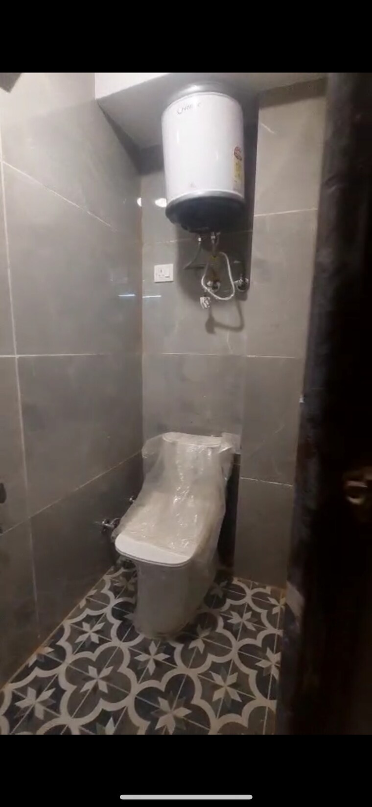 Bathroom, govindpuri 2 Bedroom 60 Sq.Yd. Builder Floor In Govindpuri Delhi 10187553