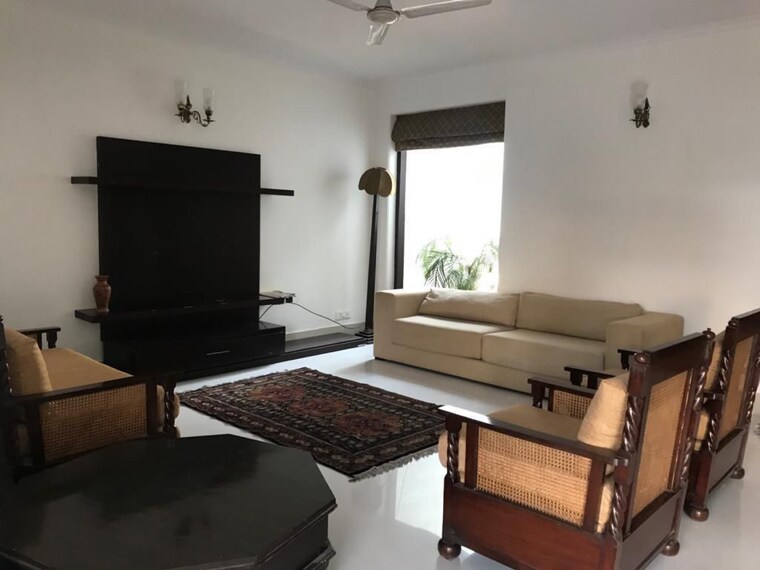 Living Room, sector 21d 3 Bedroom 250 Sq.Yd. Builder Floor In Sector 21d Faridabad 10187651