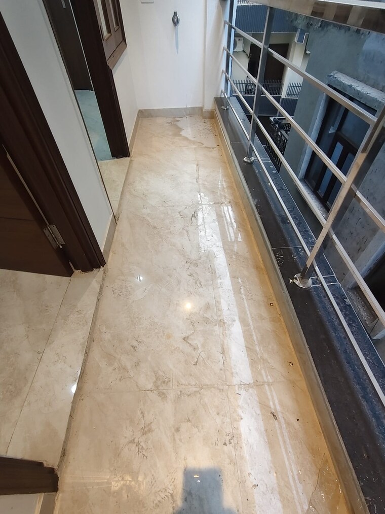 Balcony, saket 2 Bedroom 900 Sq.Ft. Apartment In Saket Delhi 10187659