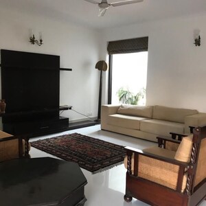 Living Room in 5 BHK Independent House at Sector 21c – for Rent