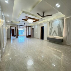 4 BHK + Pooja Room,Servant Room Builder Floor For Rent in Sector 21C