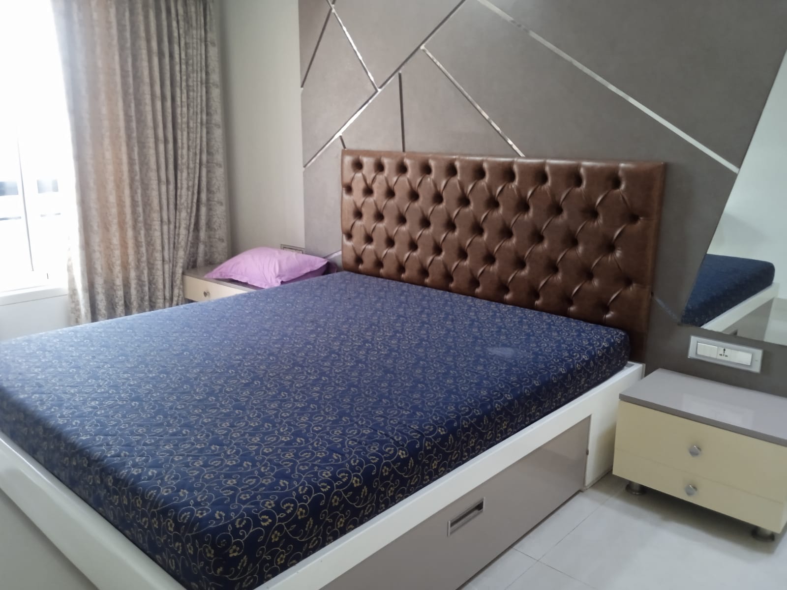 2 BHK Apartment For Rent in Satellite Royale