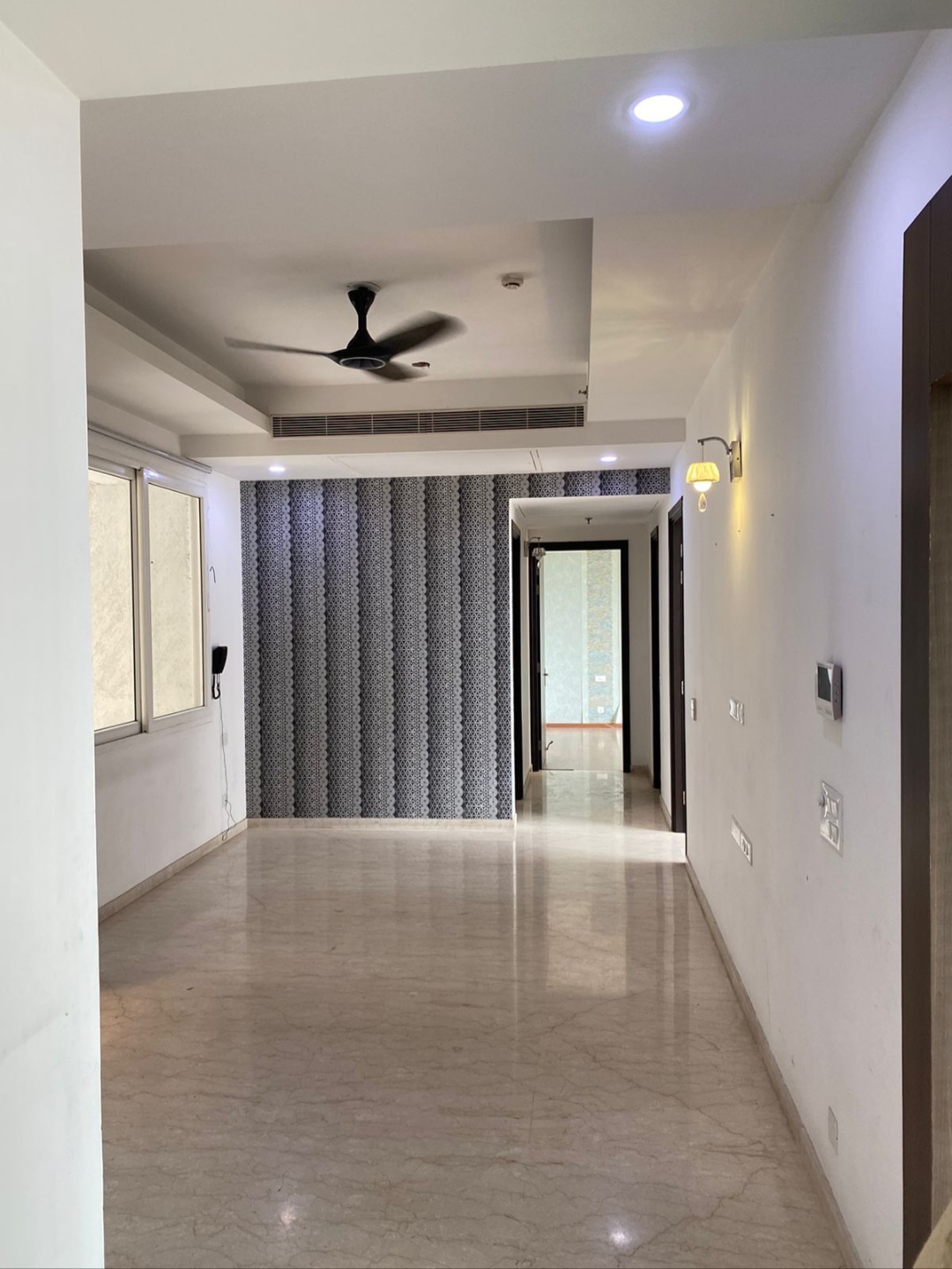 3 BHK + Servant Room,Extra Room Apartment For Rent in Prateek Edifice