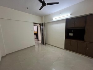 Room in 2 BHK Apartment at Hiranandani Estate, Ghodbunder Road – for Sale
