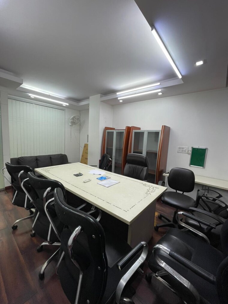 Team Area, sector 63 Commercial Office Space 2000 Sq.Ft. In Sector 63 Noida 10187776