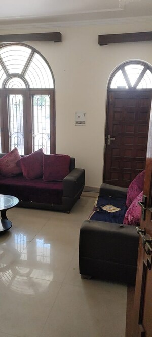 Living Room in 4 BHK Independent House at Gomti Nagar – for Rent