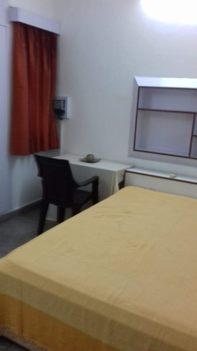 Kitchen, new friends colony 1 RK 500 Sq.Ft. Builder Floor In New Friends Colony Delhi 10187875