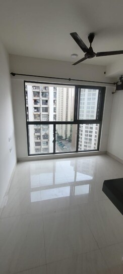2 BHK Apartment For Rent in Lodha Crown Kolshet