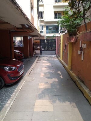 Parking in 3 BHK Builder Floor at Mudiali – for Sale