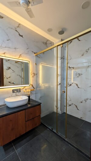 Kitchen in 5 BHK Builder Floor at Maharishi Dayanand CGHS, Vasant Kunj – for Rent