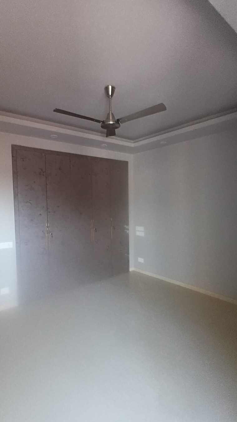 Room, greater kailash i 3 Bedroom 2000 Sq.Ft. Builder Floor In Greater Kailash I Delhi 10188084