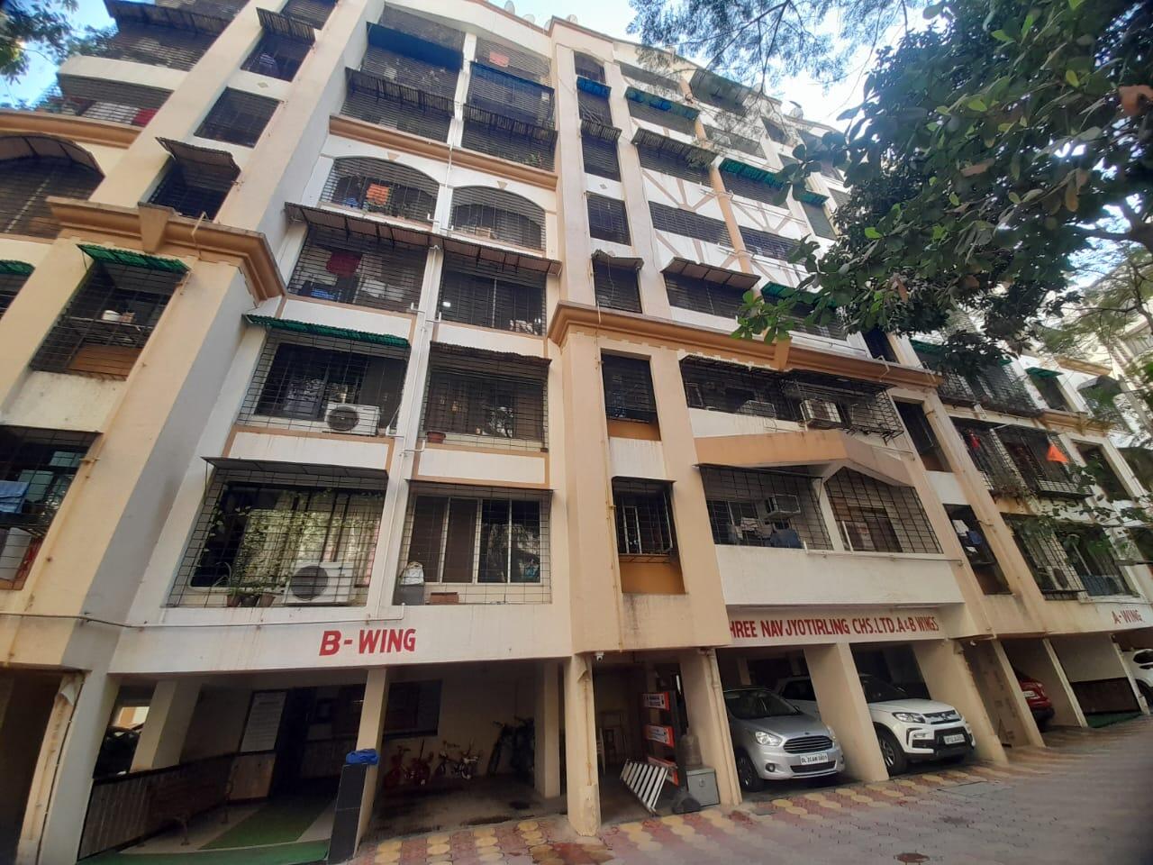 2 BHK 700 Sq.Ft. Apartment in Nav Jyotirling CHS