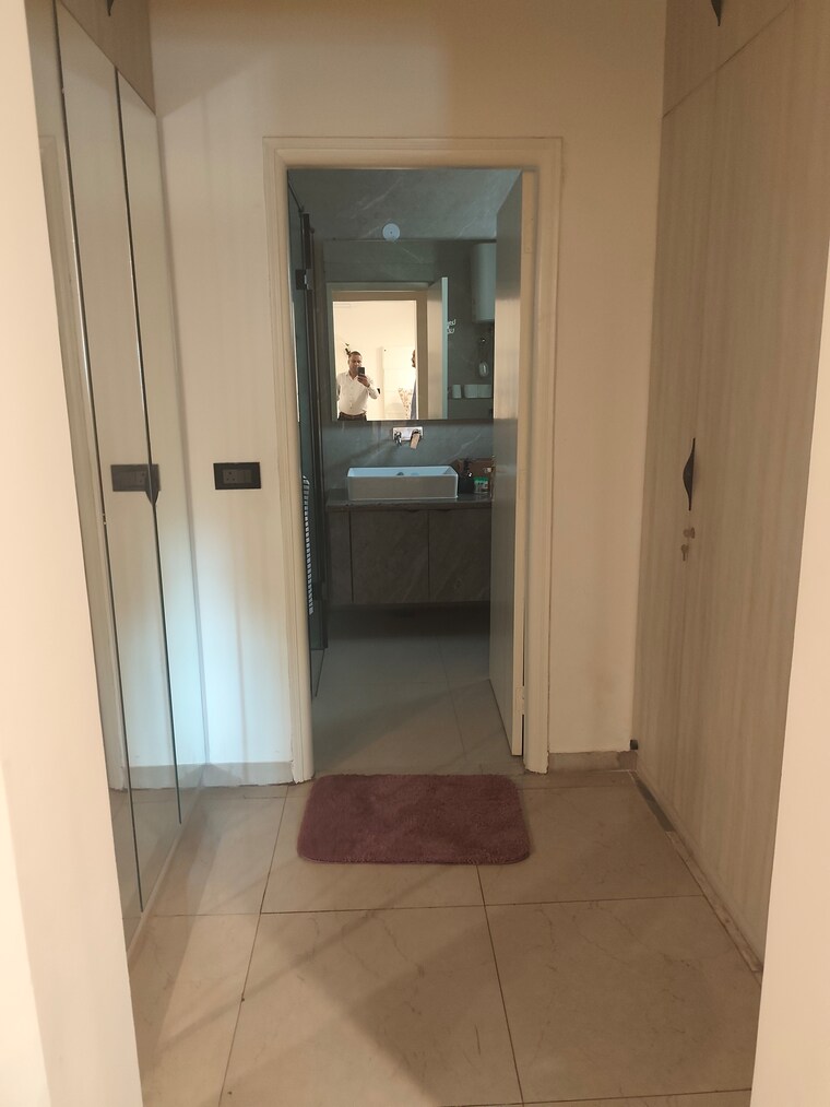 Bathroom, ireo-the-corridors 3 Bedroom 1852 Sq.Ft. Apartment In Sector 67a Gurgaon 10188117