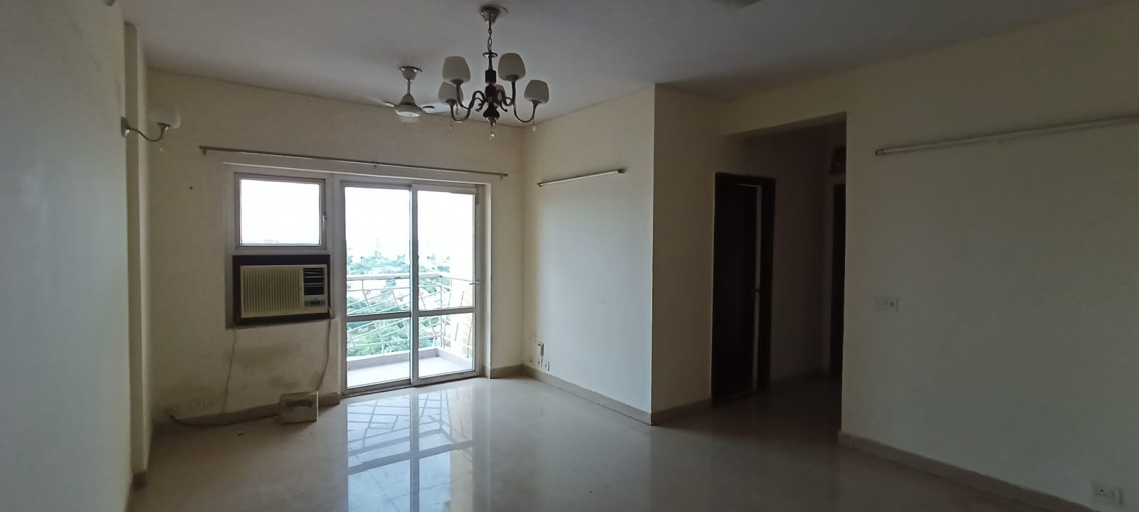 2 BHK + Pooja Room 1242 Sq.Ft. Builder Floor in BPTP Princess Park