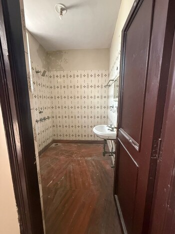 1 BHK Builder Floor for Rent in Sector 45, Gurgaon