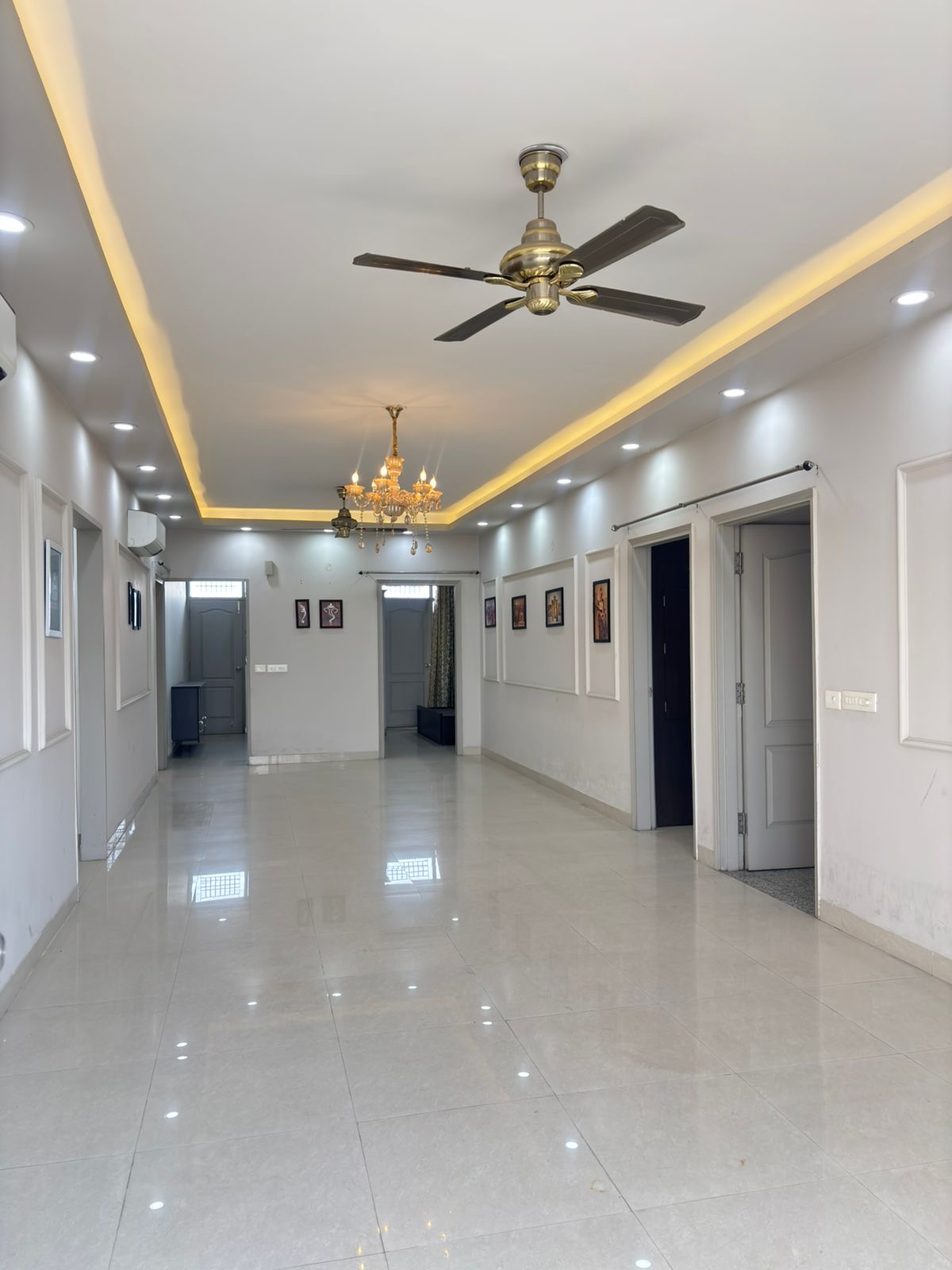 4 BHK + Study Room 2140 Sq.Ft. Builder Floor in Omaxe New Chandigarh