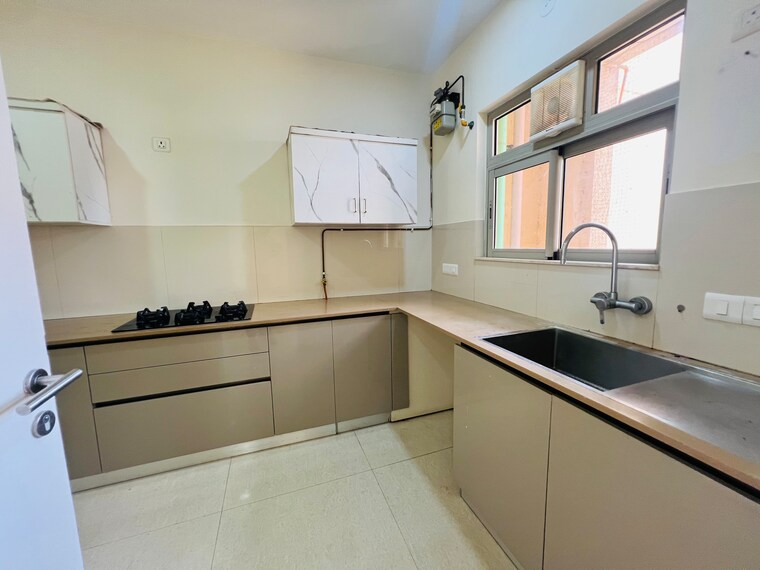 Kitchen, hiranandani-eagleridge-wing-b 2.5 Bedroom 948 Sq.Ft. Apartment In Thane West Thane 10190031