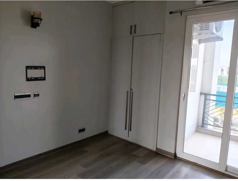 Room, central-park-flower-valley 2.5 Bedroom 1093 Sq.Ft. Builder Floor In Sohna Sector 33 Gurgaon 10190050