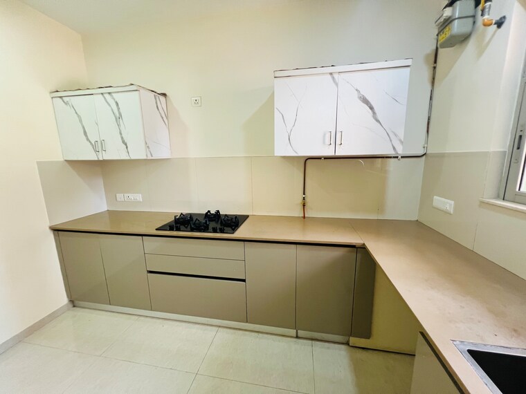 Kitchen, hiranandani-eagleridge-wing-b 2.5 Bedroom 948 Sq.Ft. Apartment In Thane West Thane 10190031