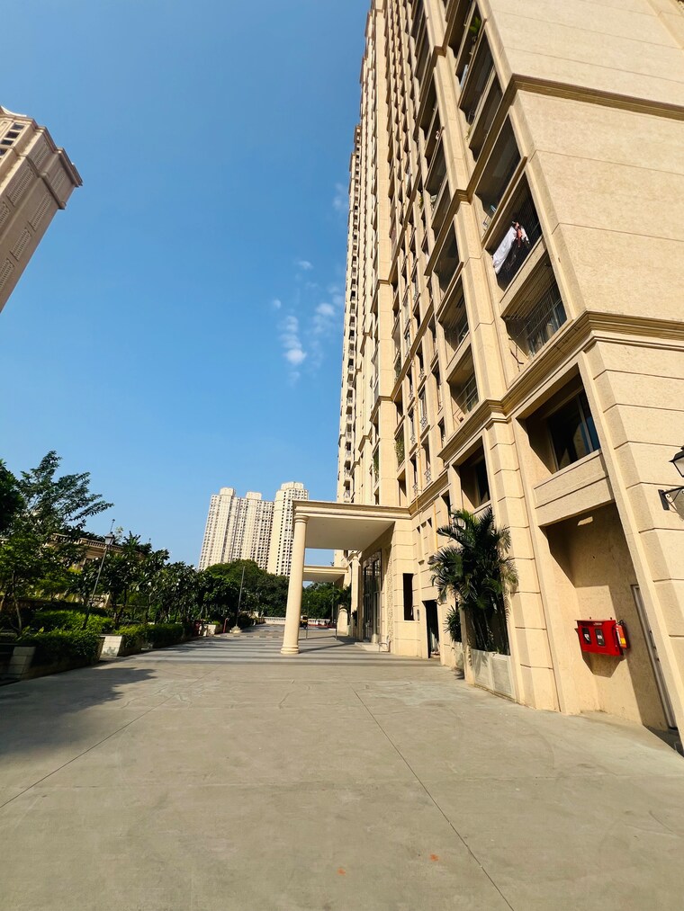 Exterior View, hiranandani-eagleridge-wing-b 2.5 Bedroom 948 Sq.Ft. Apartment In Thane West Thane 10190031