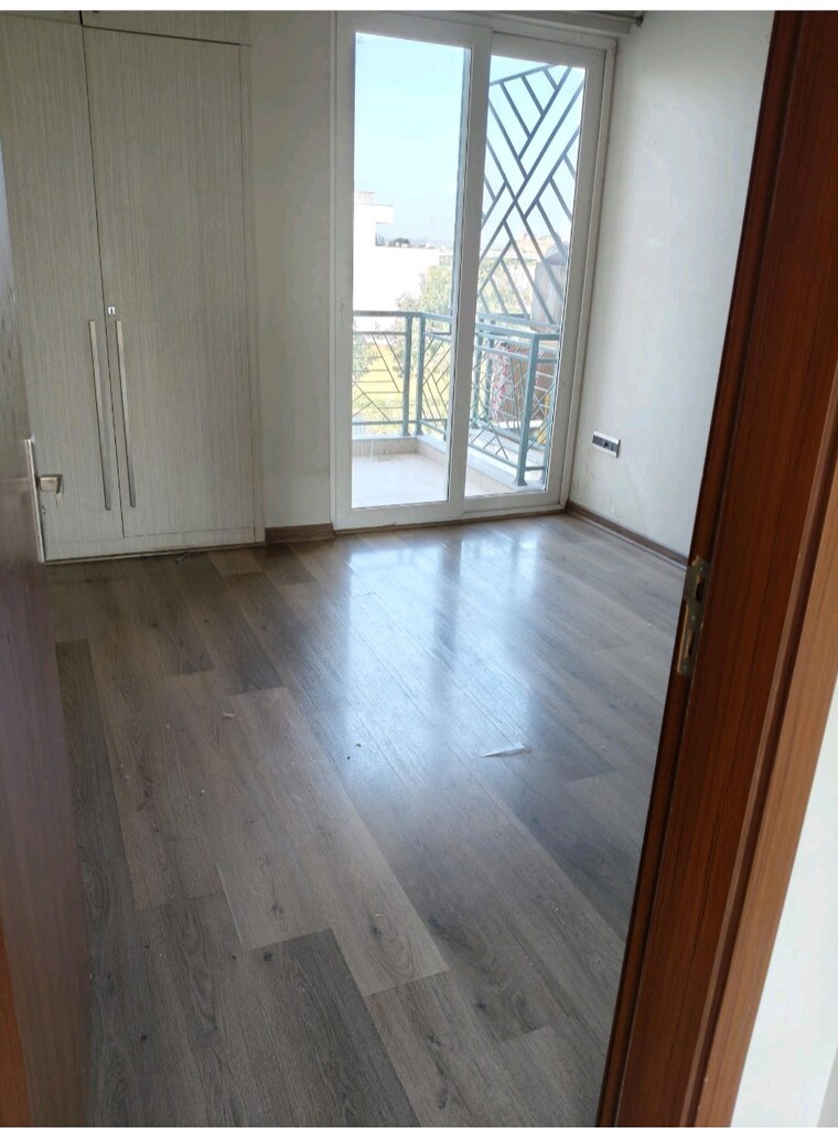 Room, central-park-flower-valley 2.5 Bedroom 1093 Sq.Ft. Builder Floor In Sohna Sector 33 Gurgaon 10190050