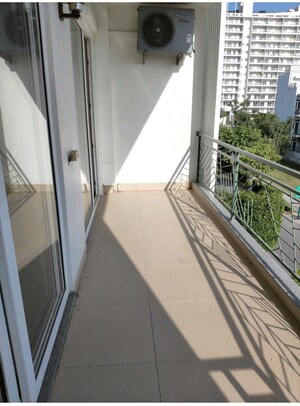 Balcony in 2.5 BHK Builder Floor at Central Park Flower Valley, Sohna Sector 33 – for Rent