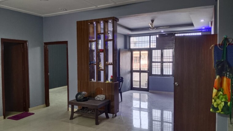 Living Room, sector 9 3 Bedroom 216 Sq.Yd. Builder Floor In Sector 9 Gurgaon 10190046