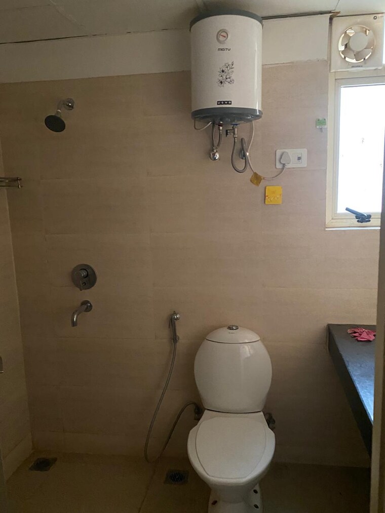 Bathroom, vatika-seven-lamps 2 Bedroom 1300 Sq.Ft. Apartment In Sector 82 Gurgaon 10190067