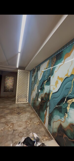 Room in 3 BHK Builder Floor at Sector 21c – for Rent