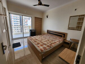 Bedroom in 2 BHK Apartment at Gaur City 7th Avenue, Sector 4 Greater Noida – for Rent