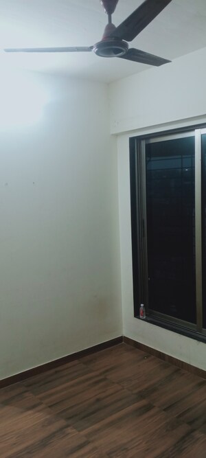Room in 1 BHK Apartment at Bindra Sateri Legacy, Andheri East – for Rent