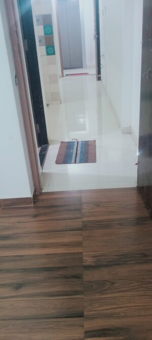 Room in 1 BHK Apartment at Bindra Sateri Legacy, Andheri East – for Rent