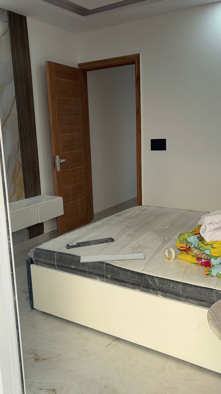 Bedroom, new industrial township 3 3 Bedroom 200 Sq.Yd. Builder Floor In New Industrial Township 3 Faridabad 10191336