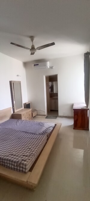 Bedroom in 3.5 BHK Apartment at Emaar Emerald Estate, Sector 65 – for Rent