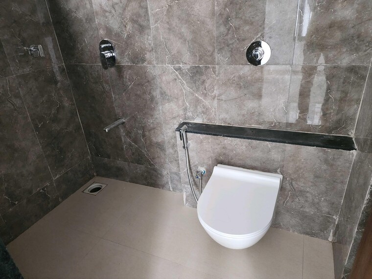 Bathroom, unique-youtopia 2 Bedroom 780 Sq.Ft. Apartment In Kharadi Pune 10194163