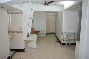 Team Area in 2 BHK Apartment at Shilp Tower, Lower Parel – for Rent