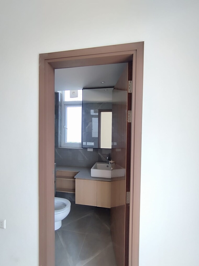 Room, dlf-alameda-independent-floors 5 Bedroom 4500 Sq.Ft. Builder Floor In Sector 73 Gurgaon 10198407
