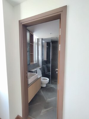 Building Lobby in 5 BHK Builder Floor at DLF Alameda Independent Floors, Sector 73 – for Sale